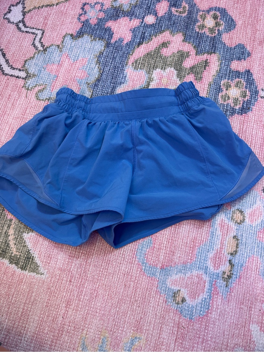 Blue Women's Lululemon Hotty hot shorts 2.5”